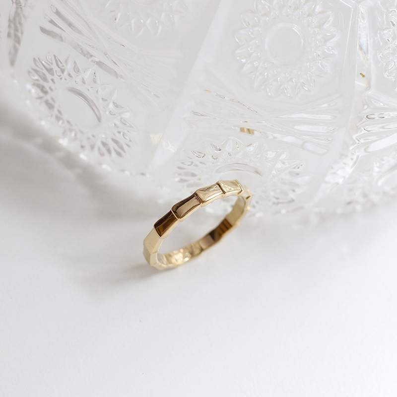 Minimalist Wild Snake-Shaped Bamboo Ring 