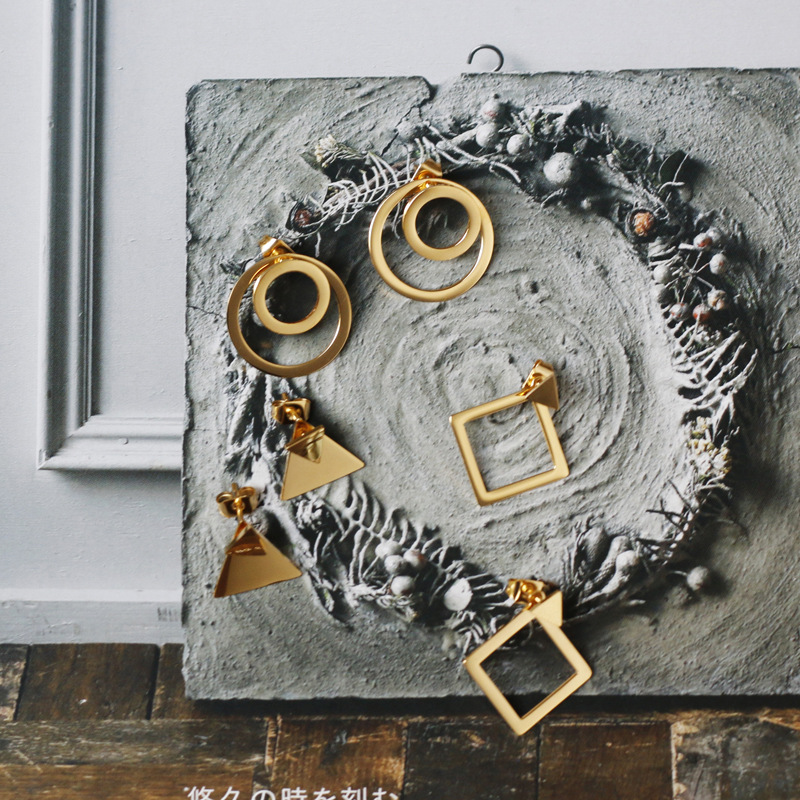 Geometric Square Round Back Hanging Style Earrings 