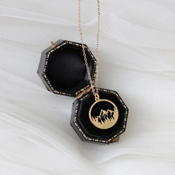 Mountain Forest Hollow Aesthetic Plateau Round Necklace