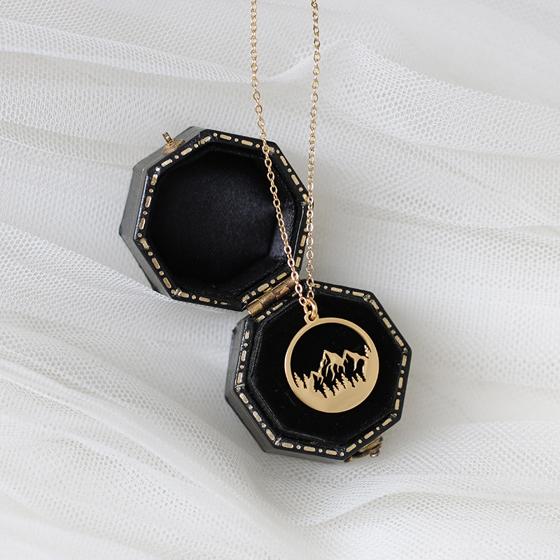 Mountain Forest Hollow Aesthetic Plateau Round Necklace 