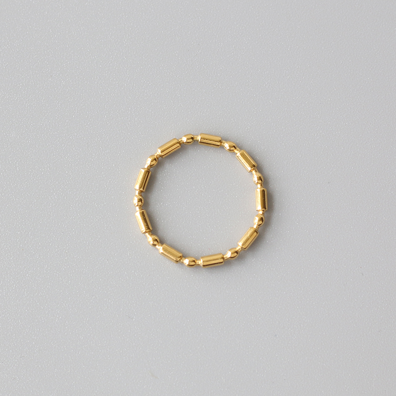 Simple Pearl Small Versatile Ring 