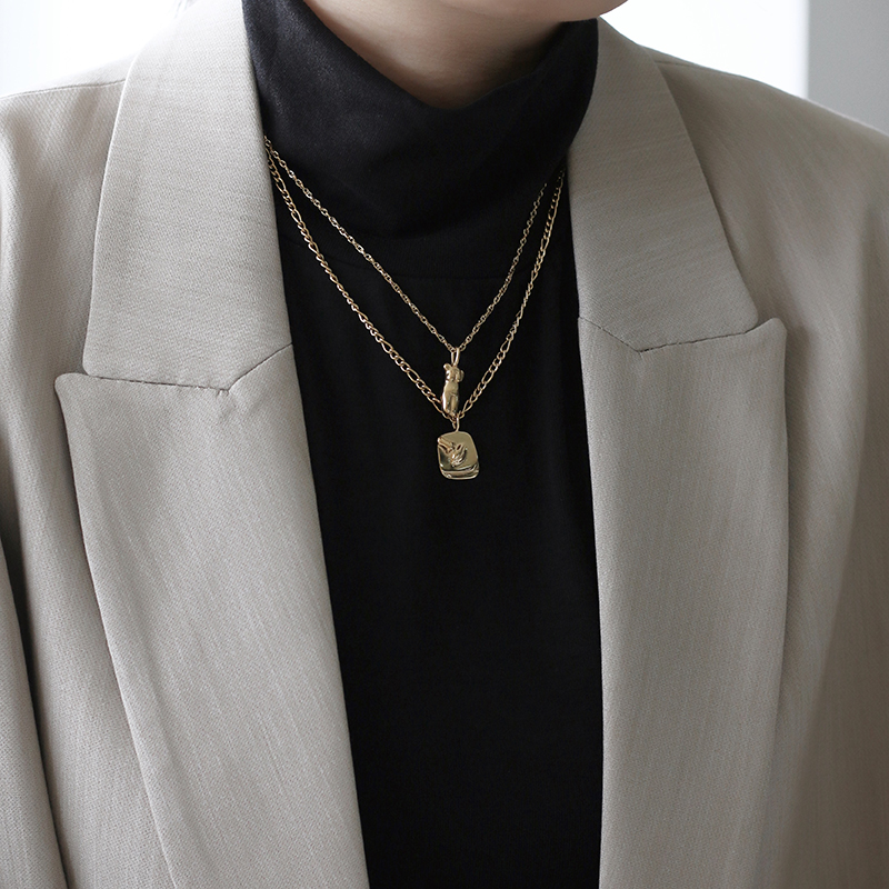 Heavy Taste European and American Human Body Three-dimensional Trendy Pendant Solid Necklace Clavicle Chain 