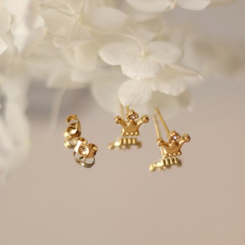 Mini petite princess small crown stud earrings 