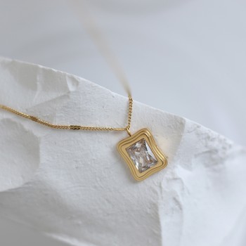 Cube High Diamond Rock Sugar Brick Stack Necklace Clavicle Chain 