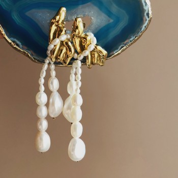 Single price drop wax irregular freshwater pearl tassel retro stud earrings 