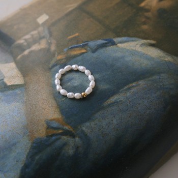 Handmade Freshwater Pearl Small Gold Bead Elastic Ring Tail Ring