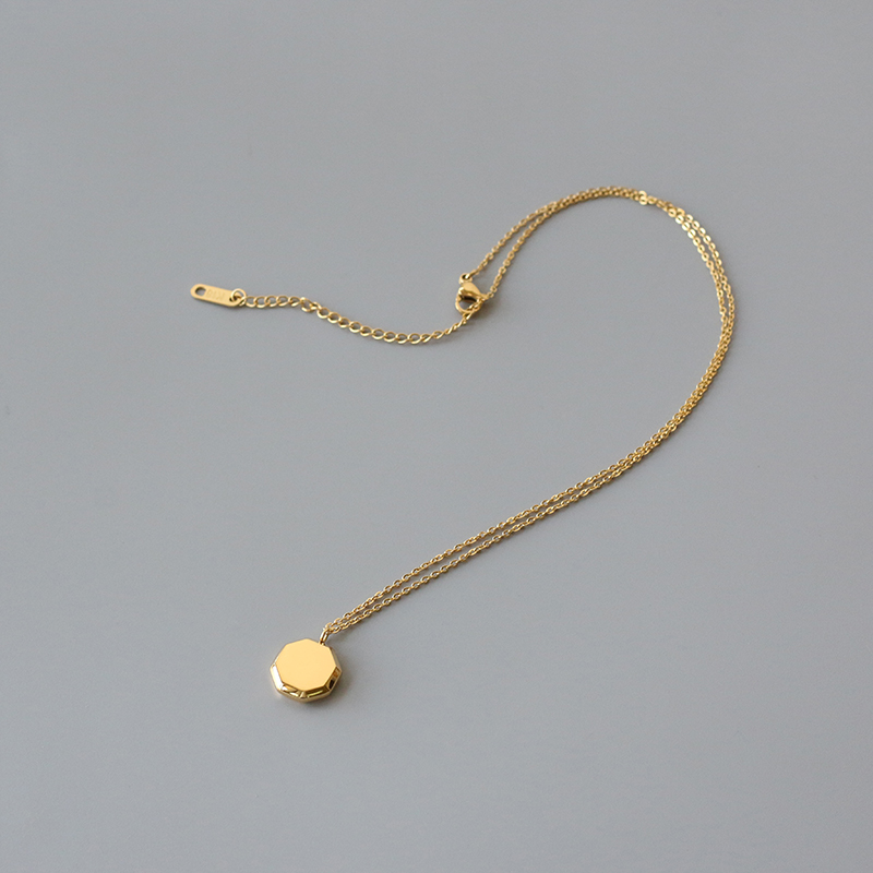 Solid Hexagon Geometric Block Honeycomb Necklace 