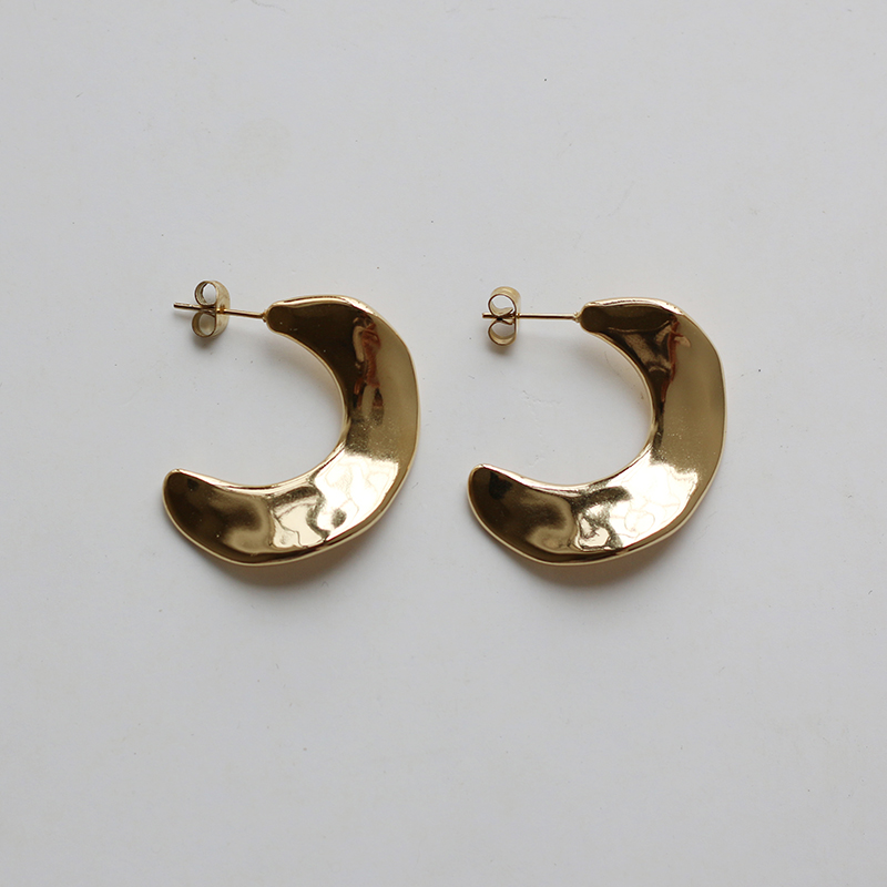 Horn Small Curved Piece Concave-convex Tin Foil Niche Designer Earrings French Elegant Earrings 