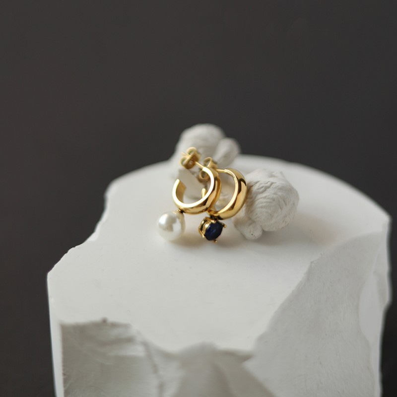 Klein Blue Diamond Asymmetric Pearl Stud Earrings 