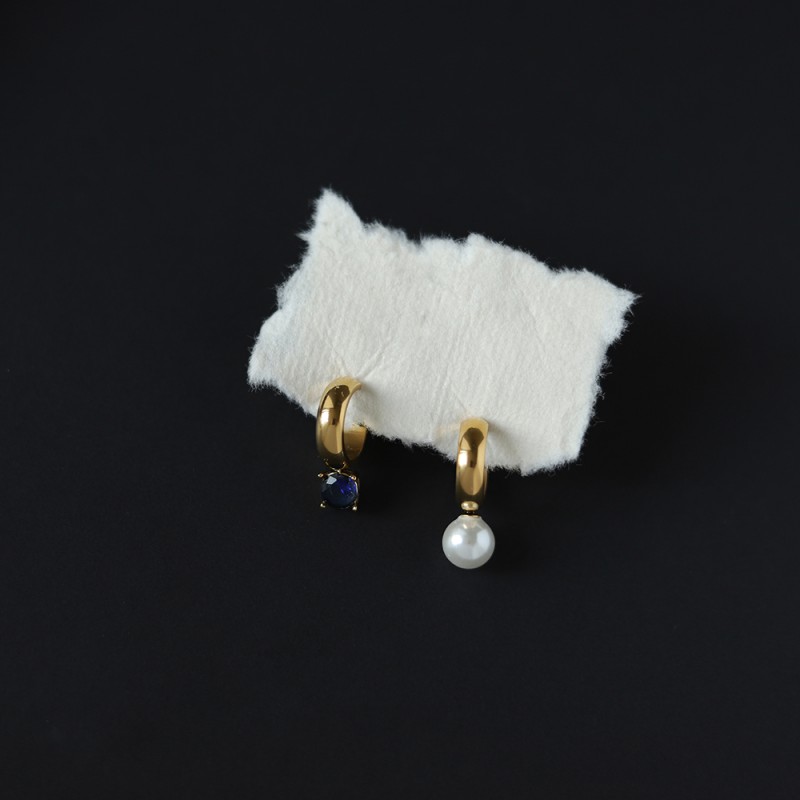 Klein Blue Diamond Asymmetric Pearl Stud Earrings 