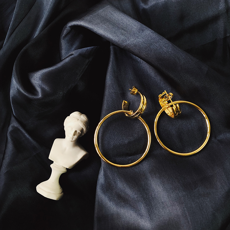 Roman Heavy Duty Ear Earrings 