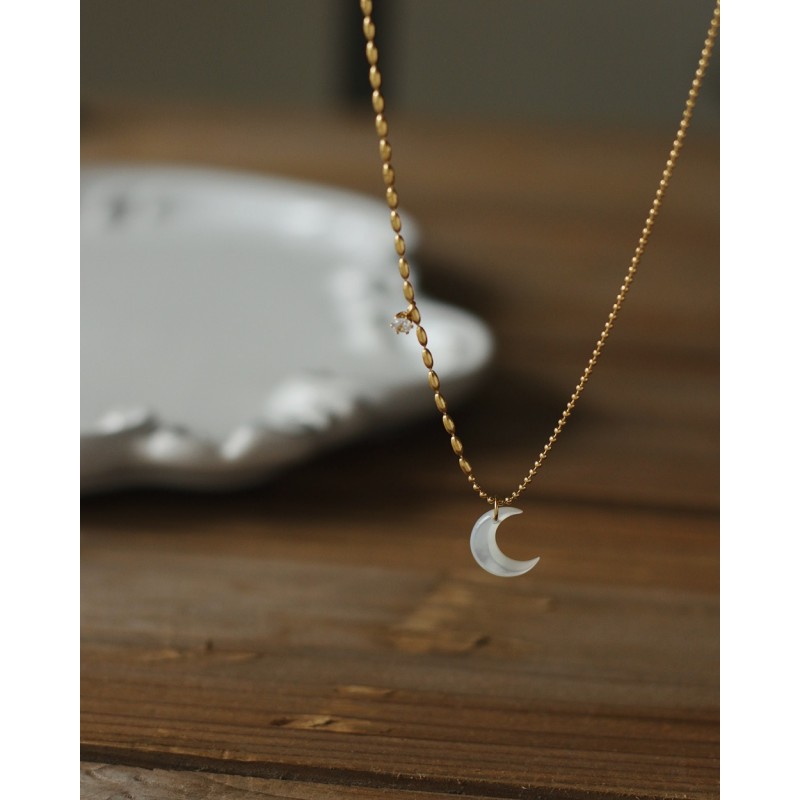 Natural White Shell mother-of-pearl Moon Claw Diamond Crescent Stitching Bead Necklace 