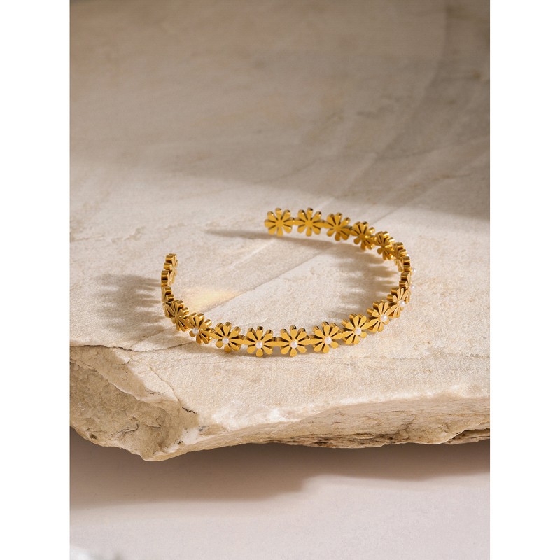 Stainless Steel Daisy Pearl Open Bracelet 