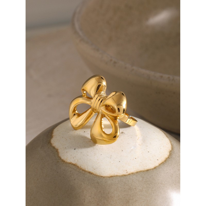 Fashionable and elegant stainless steel bow ring 