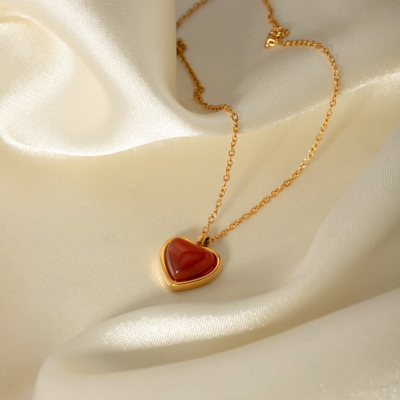 Stainless steel inlaid red agate heart pendant necklace 