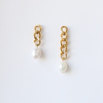 Freshwater Pearl Irregular Chain Length AB Asymmetric Earrings Titanium Steel Plated 18K Gold Without Fading