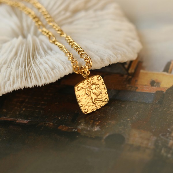 Rivet Cupid Square Embossed Texture Small Square Figaro Necklace Gold Plated Clavicle 