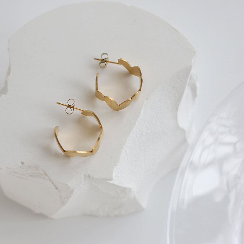 Little Sweetheart Fog Gold Matte Love Ear Hoop Earrings Gold-plated  