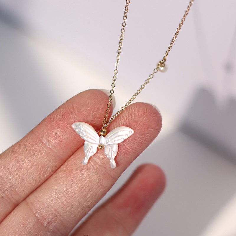 Beautiful Girl Freshwater Pearl Vibrato White Shell Mother-of-pearl Butterfly Necklace Clavicle Chain  