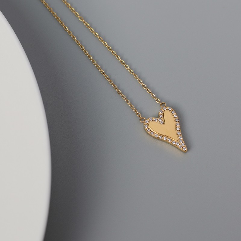 Micro-inlaid Love Smooth French Necklace Clavicle Chain Titanium Steel Plating 